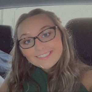 Meet your Posher, Olivia